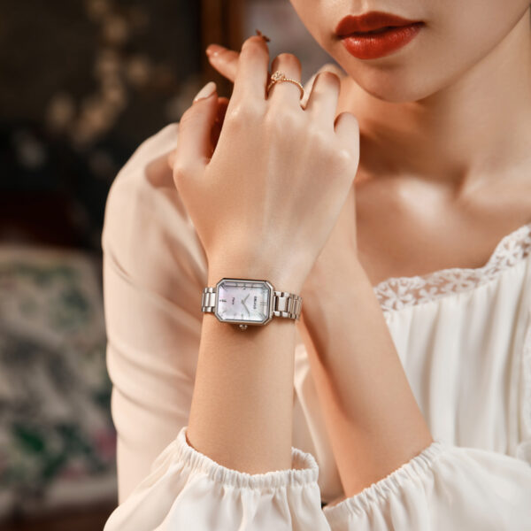 OBLVLO LW-YWY Elegant Ladies Quartz Watch, Stainless Steel Strap, Premium Finish, Waterproof for Daily Wear